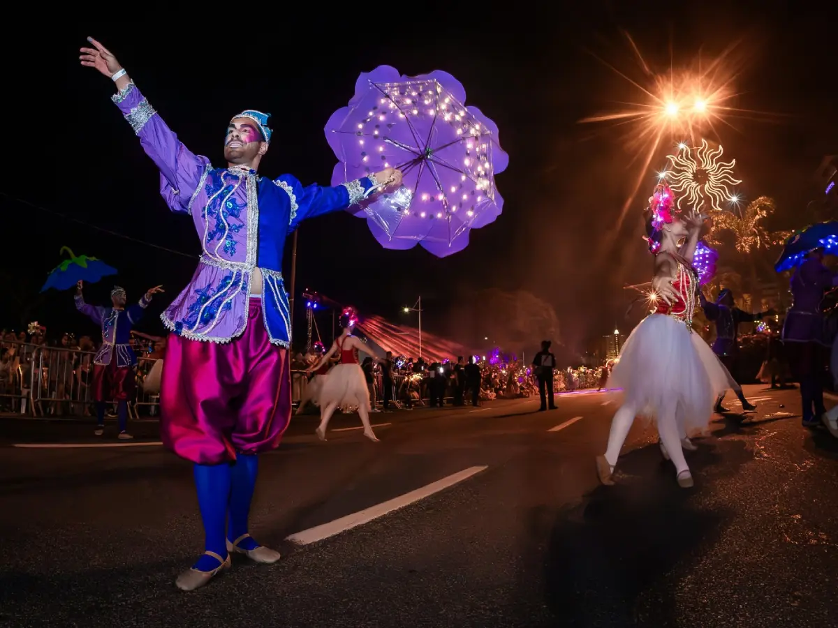 Florianópolis terá Desfile de Natal com mais de 300 artistas, Papai Noel e luzes inspiradas na aurora boreal