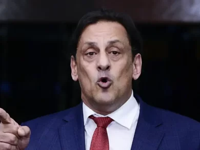 Ex-advogado de Bolsonaro é condenado por injúria racial em Brasília