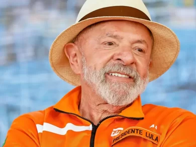 Lula fala sobre feminicídios e cobra reação dos homens diante da violência