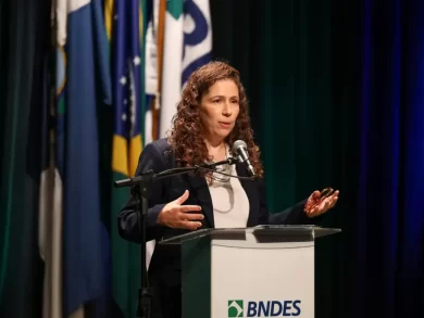 Ministra da Gestão afirma que estatais são patrimônio e não um peso ao país
