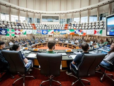 Parlamento Jovem encerra edição com deliberações, debates técnicos e aprovação de propostas legislativas