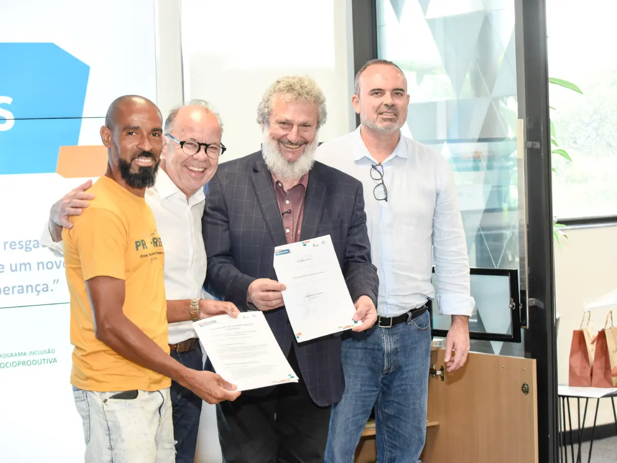Sebrae/SC firma parceria e amplia apoio a catadores de recicláveis no estado