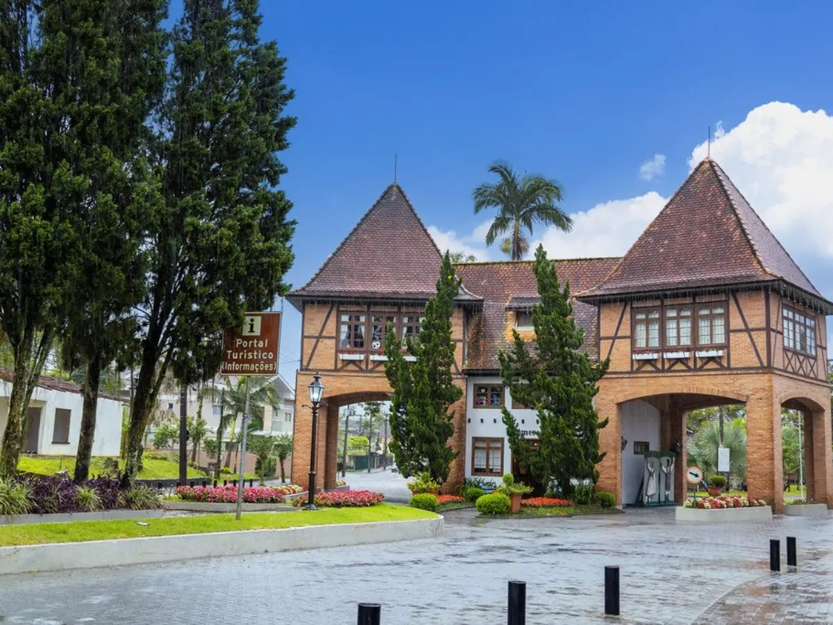 Turismo internacional cresce 60% em Santa Catarina e atrai mais visitantes ao estado