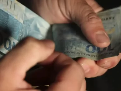 Isenção do IR e salário mínimo maior injetam R$ 110 bilhões na economia em 2026
