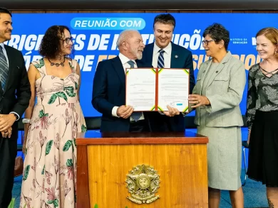 Decreto autoriza faculdades comunitárias a receber recursos públicos