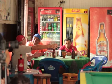 Filme “Fiado Só Amanhã” aborda a ética do fiado em Santa Catarina e estreia no YouTube