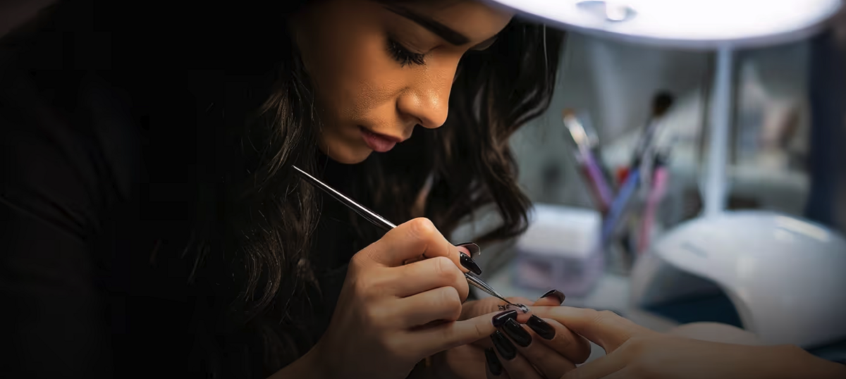 InfinitePay lança curso grátis para capacitar manicures