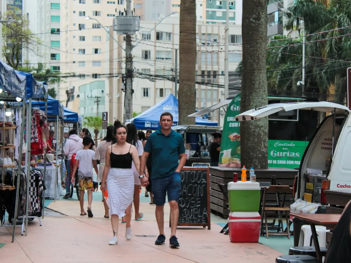 Feira de Verão segue em Balneário Camboriú até 20 de fevereiro