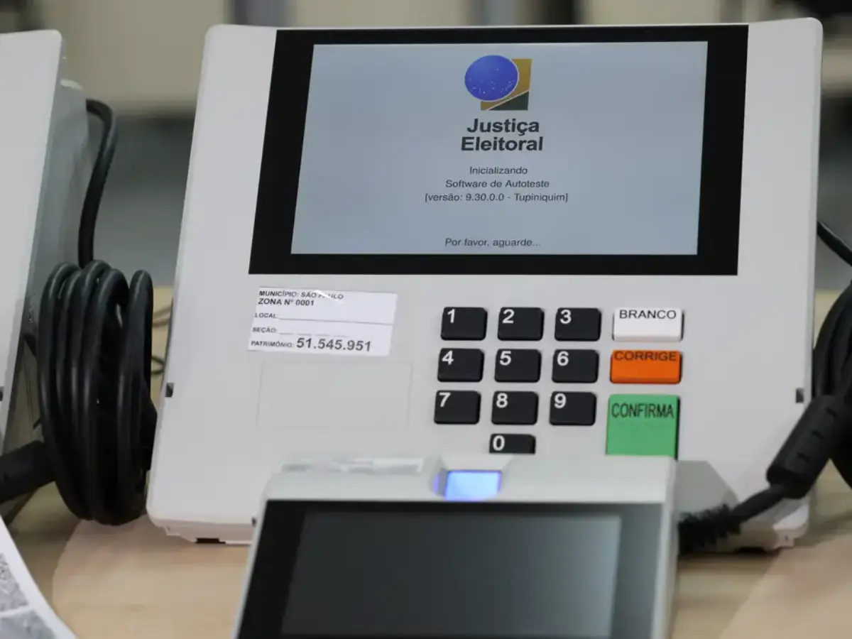 TSE propõe novas regras e abre consulta sobre eleições de 2026