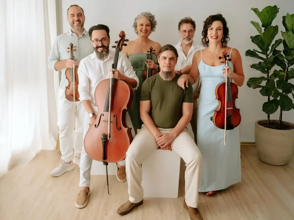 Duo Mariana & Javier apresenta espetáculo musical gratuito no Teatro Pedro Ivo.