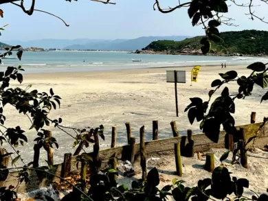 Portaria reconhece território de pescadores tradicionais em Naufragados, no Sul de Florianópolis