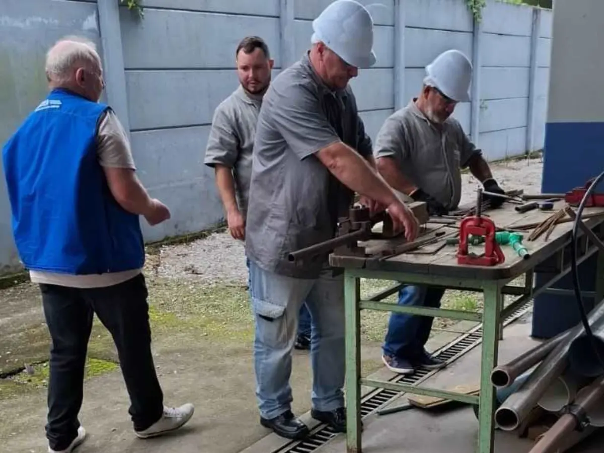 Janeiro começa com mais de 61 vagas de emprego abertas em São José