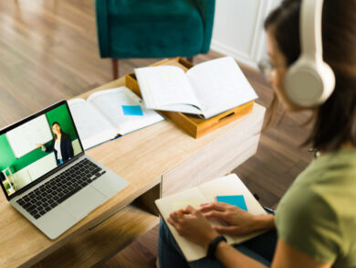 Cursos livres EaD ampliam acesso à qualificação
