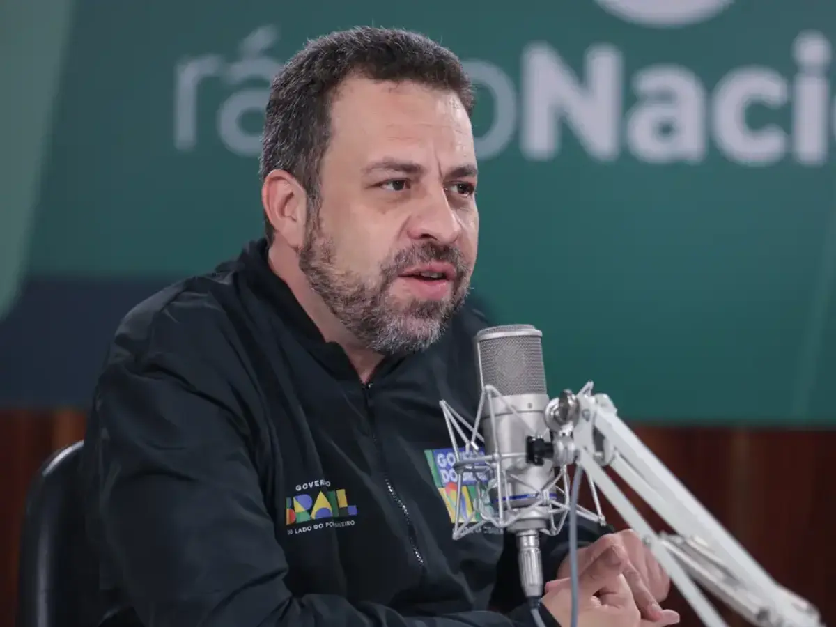 Governo prioriza fim da escala 6x1 em 2026, afirma Boulos