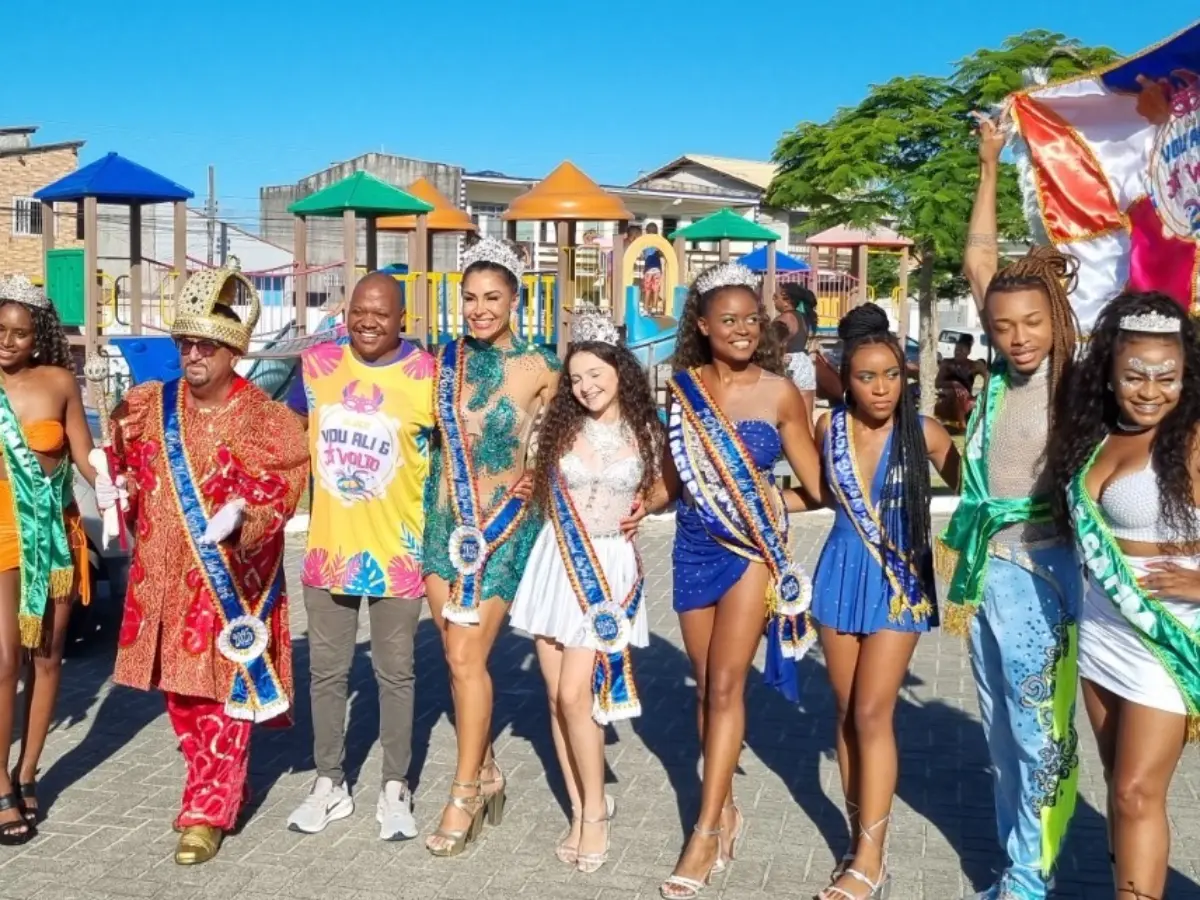 Bloquinhos de rua levam o clima do Carnaval para os bairros de São José