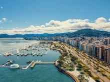 Beira-Mar Norte tem ciclovia revitalizada e melhora segurança