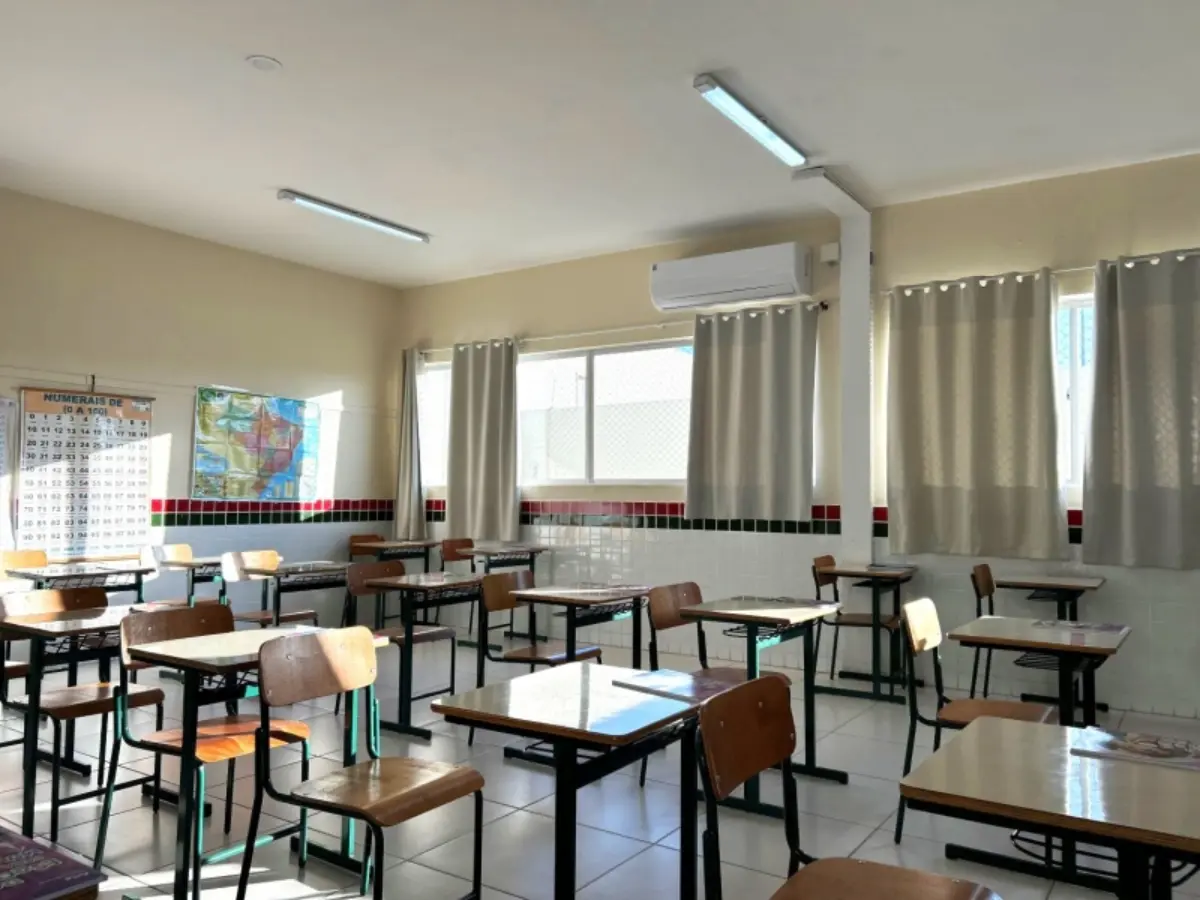 Plenário aprova propostas para conscientização de estudantes em apostas e IA