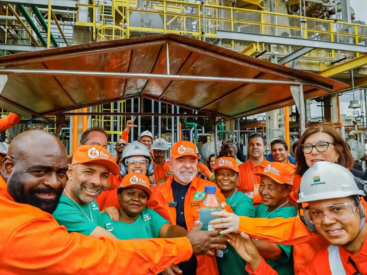 Lula propõe reserva estratégica de combustíveis