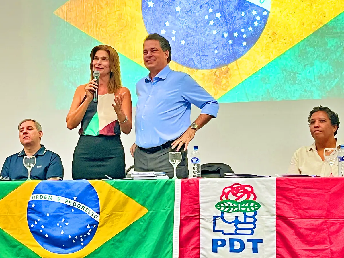 Ângela Albino ingressa no PDT em evento com pré-candidatos em Santa Catarina