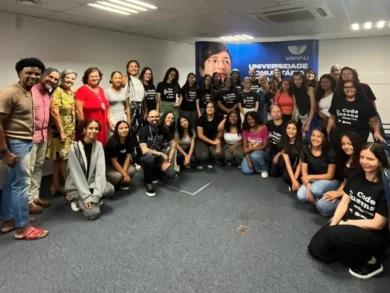 Estudantes da rede municipal de São José entram em projeto tech