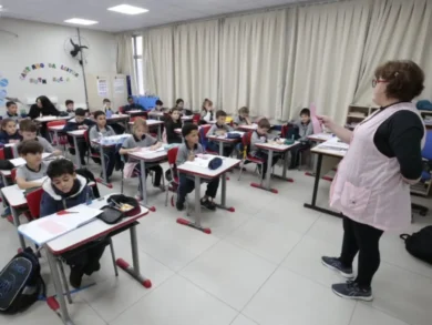 Concurso Público da Educação em Joinville oferece 523 vagas