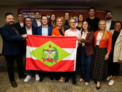 NOVO reúne lideranças em Santa Catarina com presença de Romeu Zema e foco nas eleições de 2026