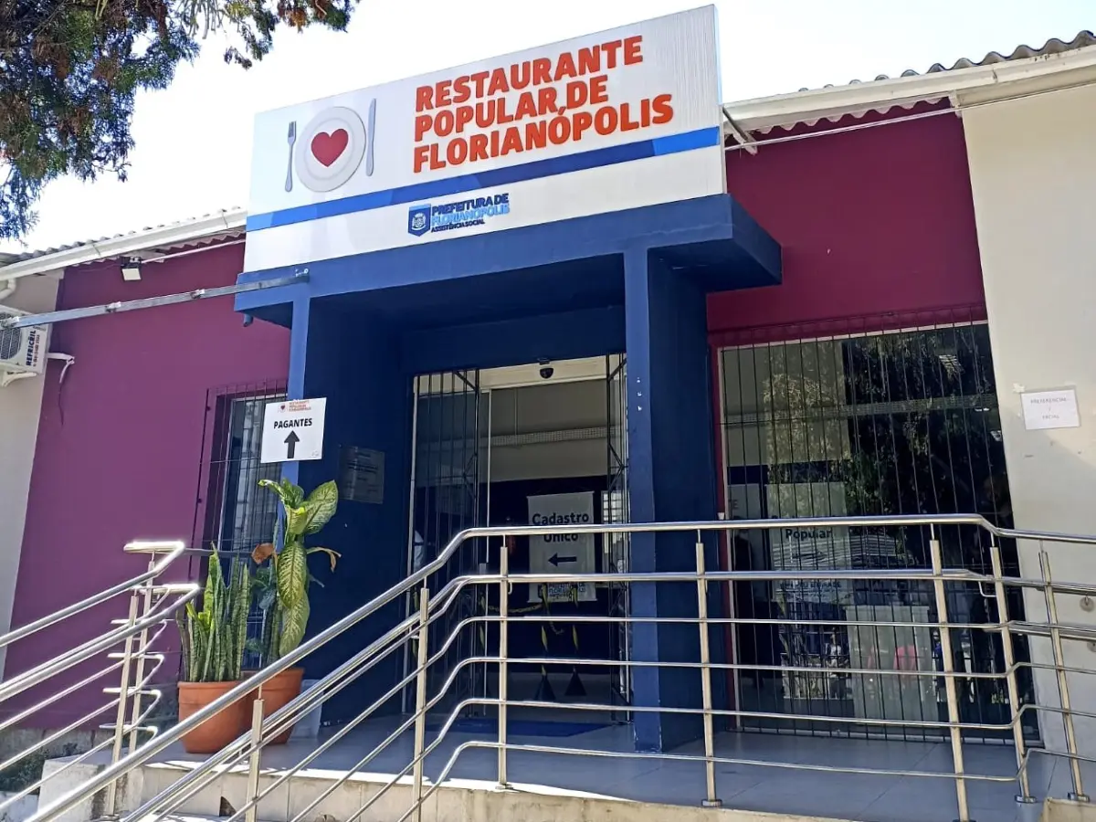 MPSC vistoria Restaurante Popular de Florianópolis, fechado desde 2025, em ação sobre direito à alimentação
