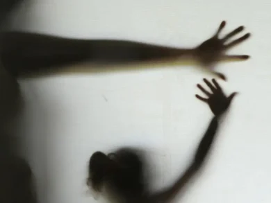 Violência sexual contra meninas registra média de 64 vítimas por dia no Brasil