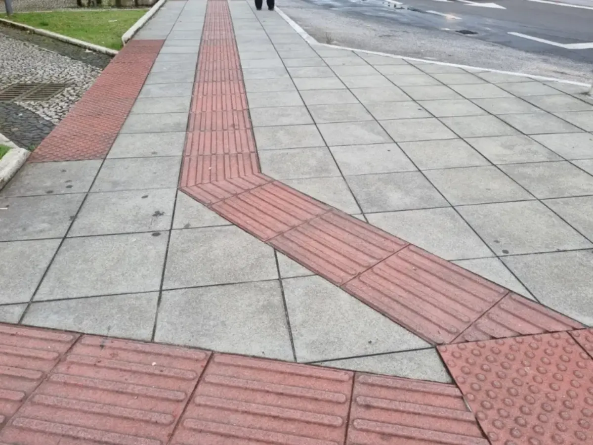 adequação de calçadas