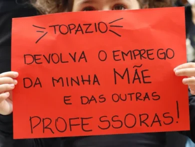 greve sintrasen servidores florianópolis 2026 topazio devolva os empregos