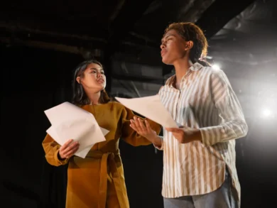 Palhoça abre vagas gratuitas para curso de teatro voltado a adultos