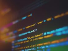 Sophos destaca IA e prevenção no Partner Experience 2026