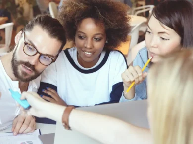 Empreendedorismo jovem no Brasil avança com mais escolaridade