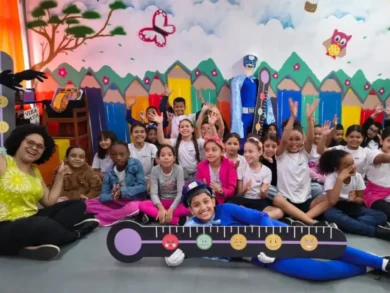 Brasil tem quatro escolas finalistas no Prêmio Melhores Escolas do Mundo 2026