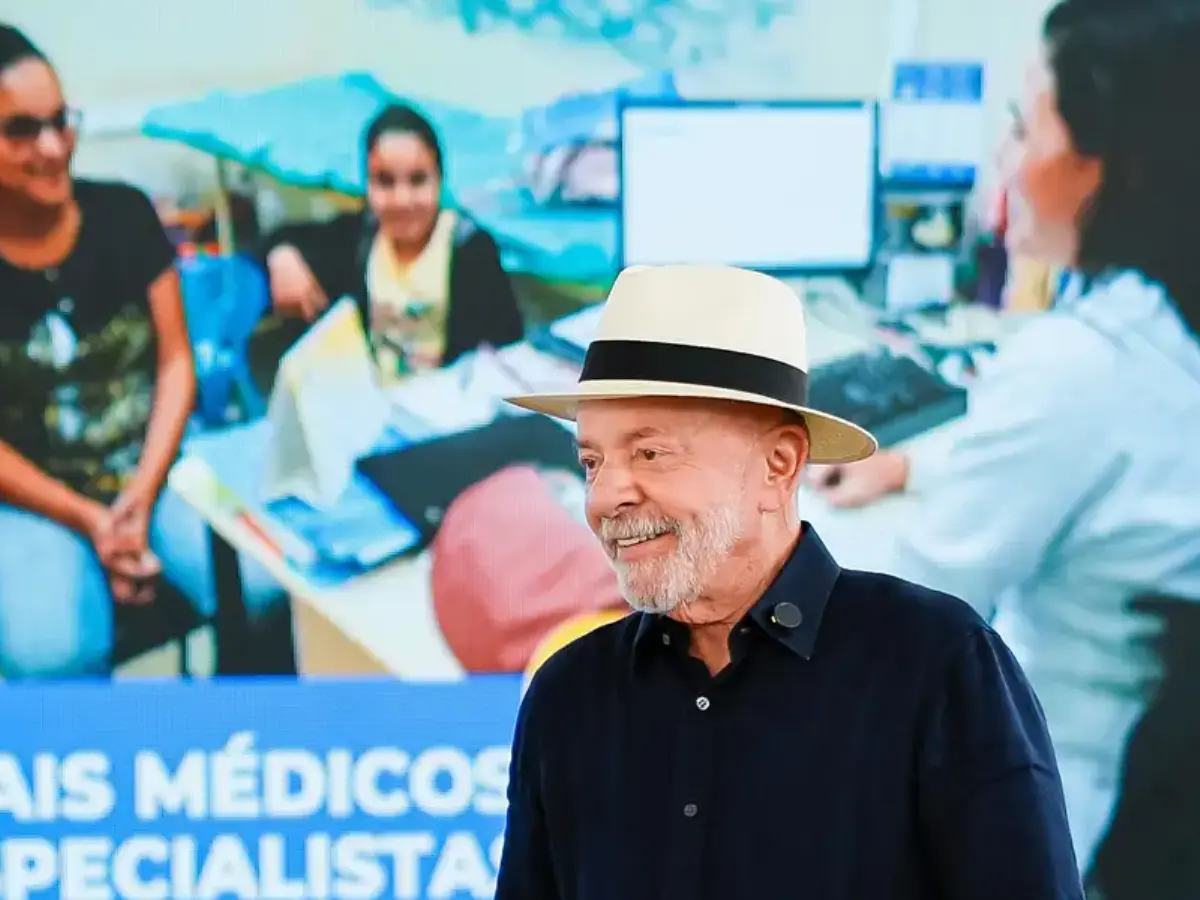 Lula acusa filhos de Bolsonaro de estimular pressão dos EUA sobre o Pix e tarifas a produtos brasileiros