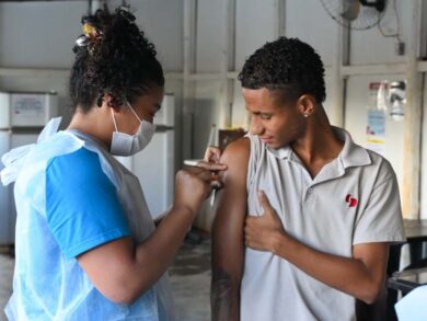 Empresas de MG investem em vacinação contra a gripe