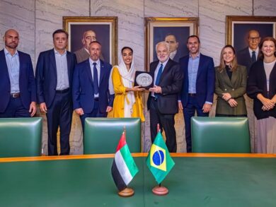 FGV e universidade dos Emirados firmam acordo de cooperação