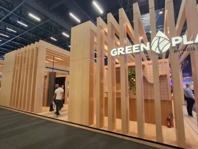 Greenplac MDF doa estande da ForMóbile 2026 à ONG Construide