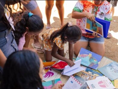 Férias transformam leitura em brincadeira e conexão