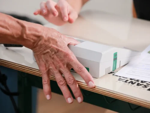 Eleitorado catarinense muda de perfil e pode elevar comparecimento às urnas em 2026