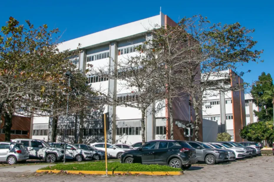 Hospital Universitário da UFSC renova contrato e reforça gestão compartilhada