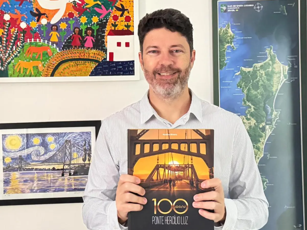 Livro sobre a Ponte Hercílio Luz será lançado em Florianópolis com relatos inéditos do centenário