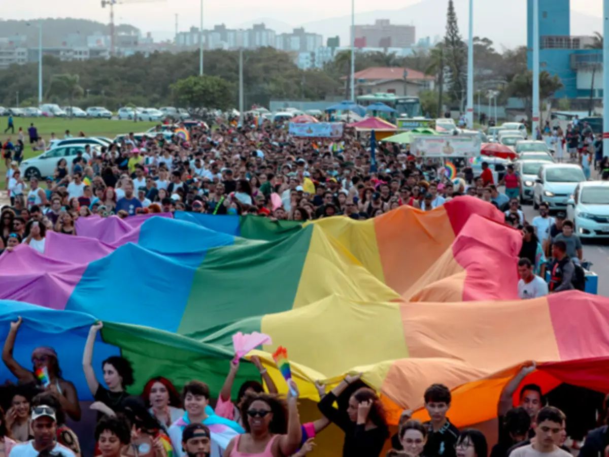 Parada de Lutas LGBTQIA+ de São José reúne mobilização por direitos em agosto