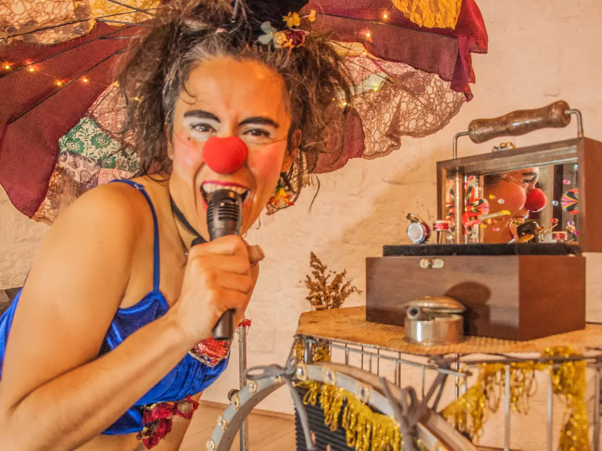 Projeto “Semeando Risos” leva palhaçaria e sustentabilidade ao Teatro da Ubro com dois espetáculos gratuitos