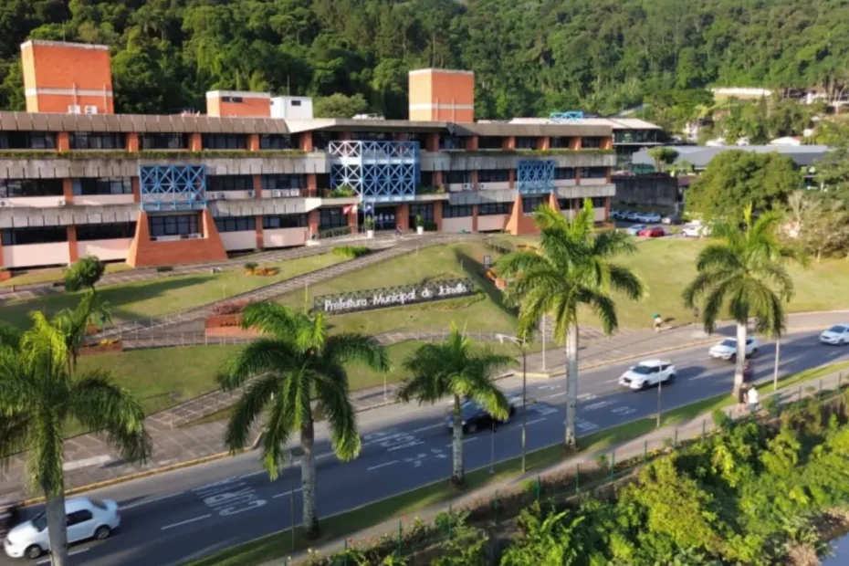 Edital de Processo Seletivo para cargos na área de saúde e educação abre inscrições em Joinville para cadastro de reserva