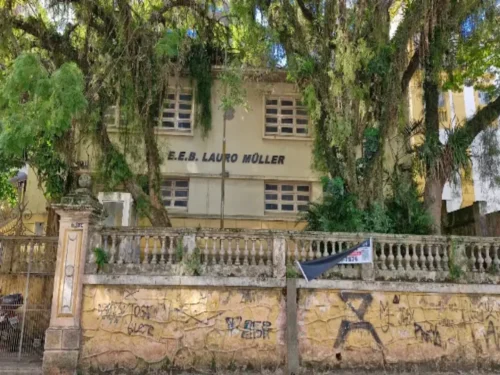 TCE/SC vai restaurar casarão histórico da antiga Escola Lauro Müller para instalar Escola de Contas e Espaço Cultural