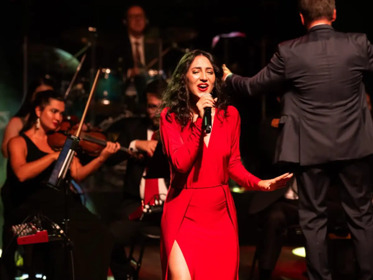 Camerata Florianópolis apresenta espetáculo inspirado na era de ouro do rádio no fim de agosto