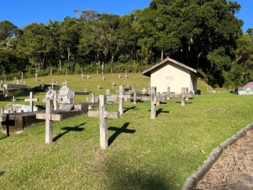 São José interdita três funerárias e abre credenciamento para novas empresas