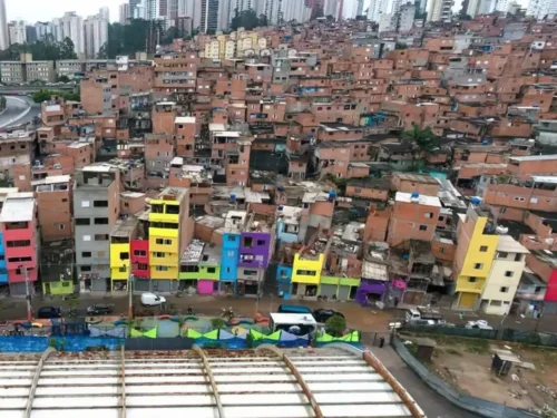 Concentração de riqueza amplia desigualdade política e afeta a democracia no Brasil