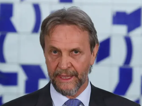 Pedro Uczai segue internado após AVC isquêmico em Brasília